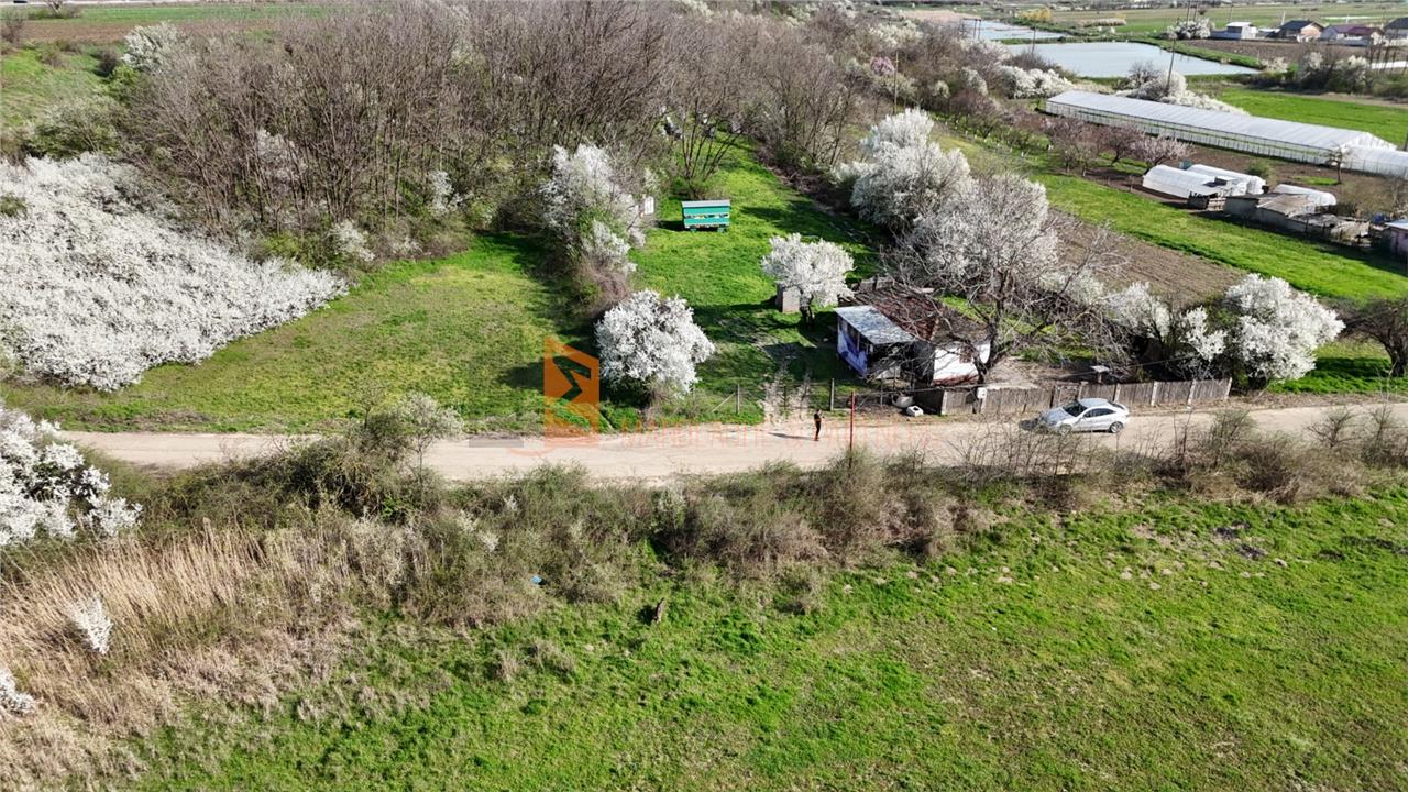 Teren intravilan zona Scurtesti