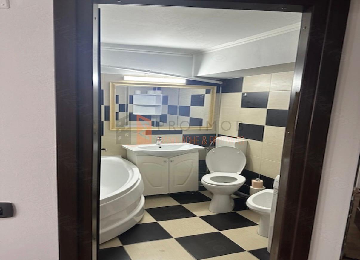 Apartament 2 camere cf 1 semidecomandat zona Unirii-Centru