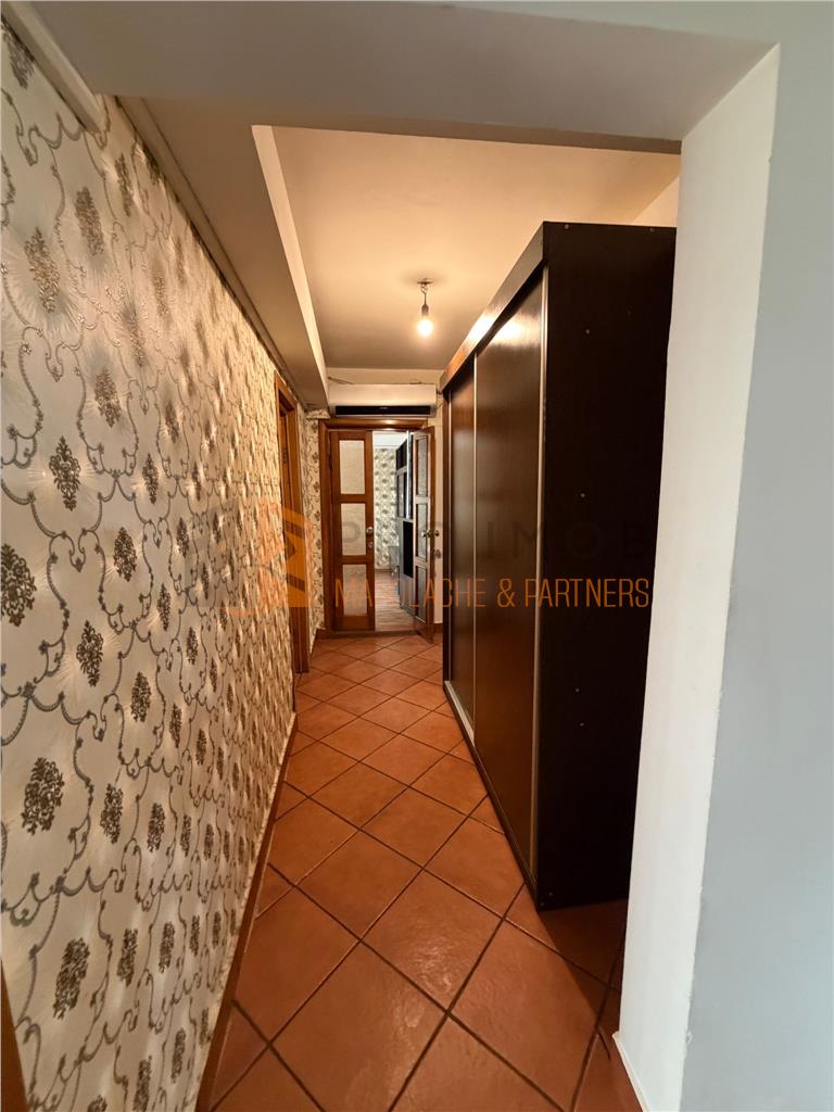 Apartament 3 camere cf 1 decomandat zona Micro 3