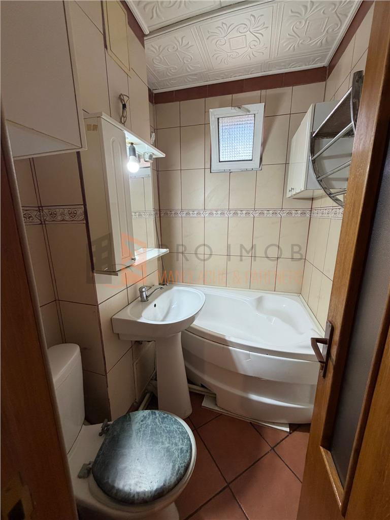 Apartament 3 camere cf 1 decomandat zona Micro 3