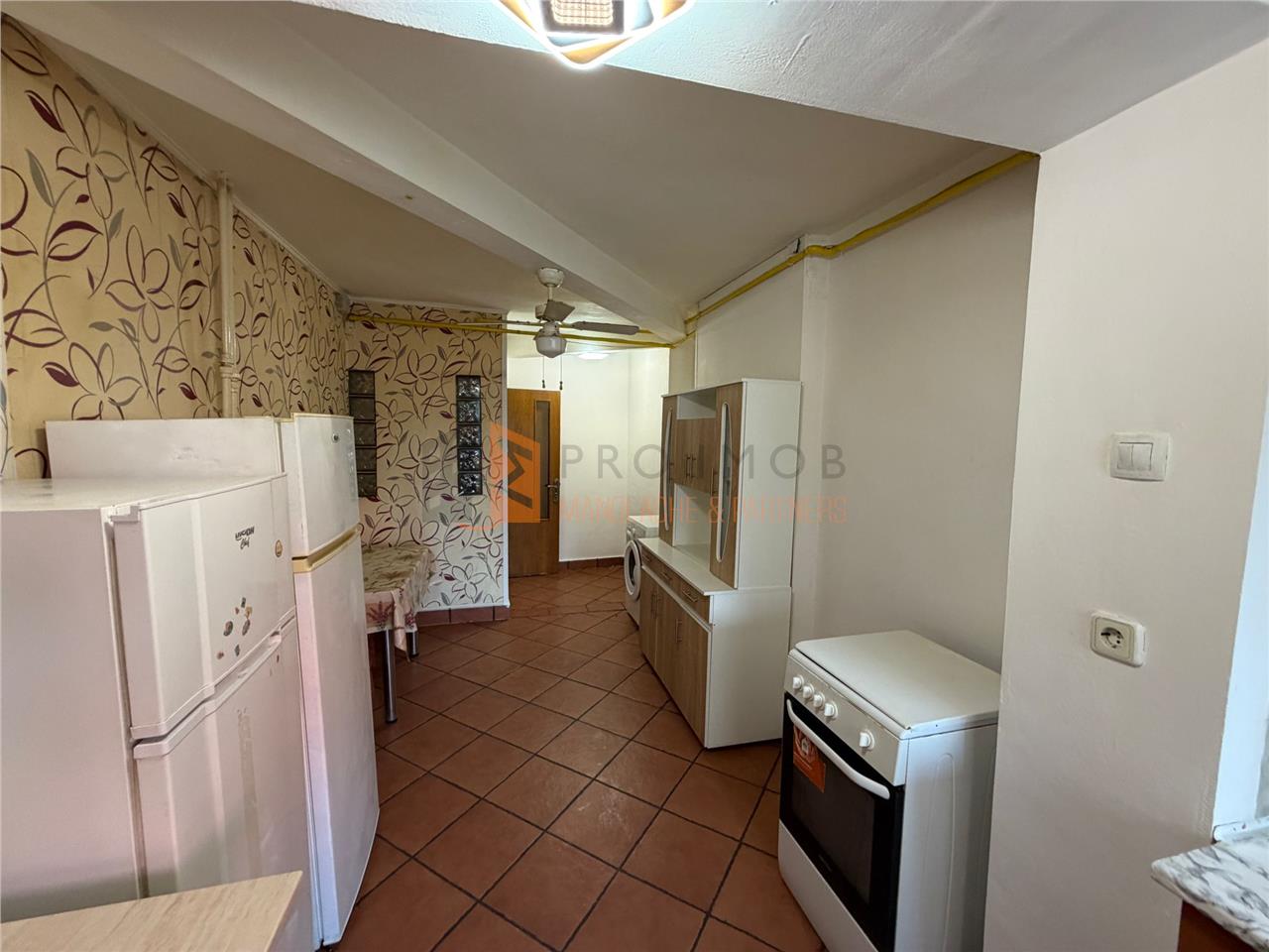 Apartament 3 camere cf 1 decomandat zona Micro 3