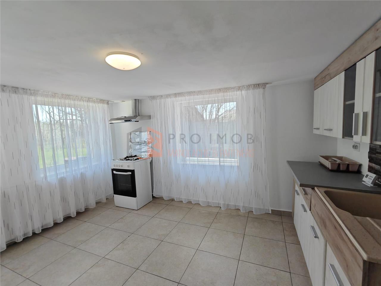 Casa tip parter zona Candesti