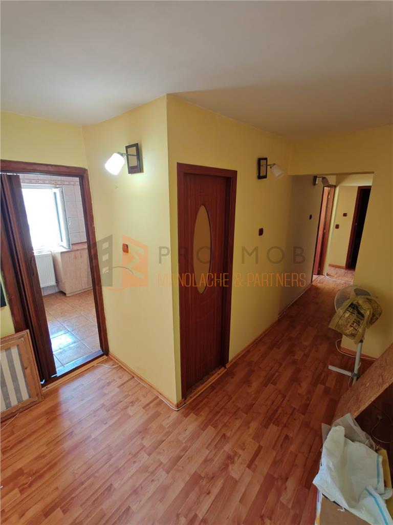 Apartament 3 camere cf 1 decomandat zona Unirii-Centru