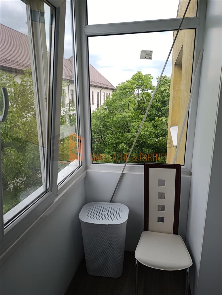 Apartament 2 camere cf 1 decomandat zona Crang