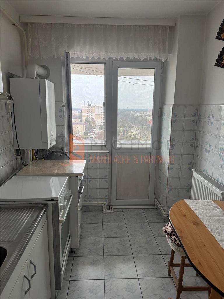 Apartament 3 camere cf 1 zona Centru
