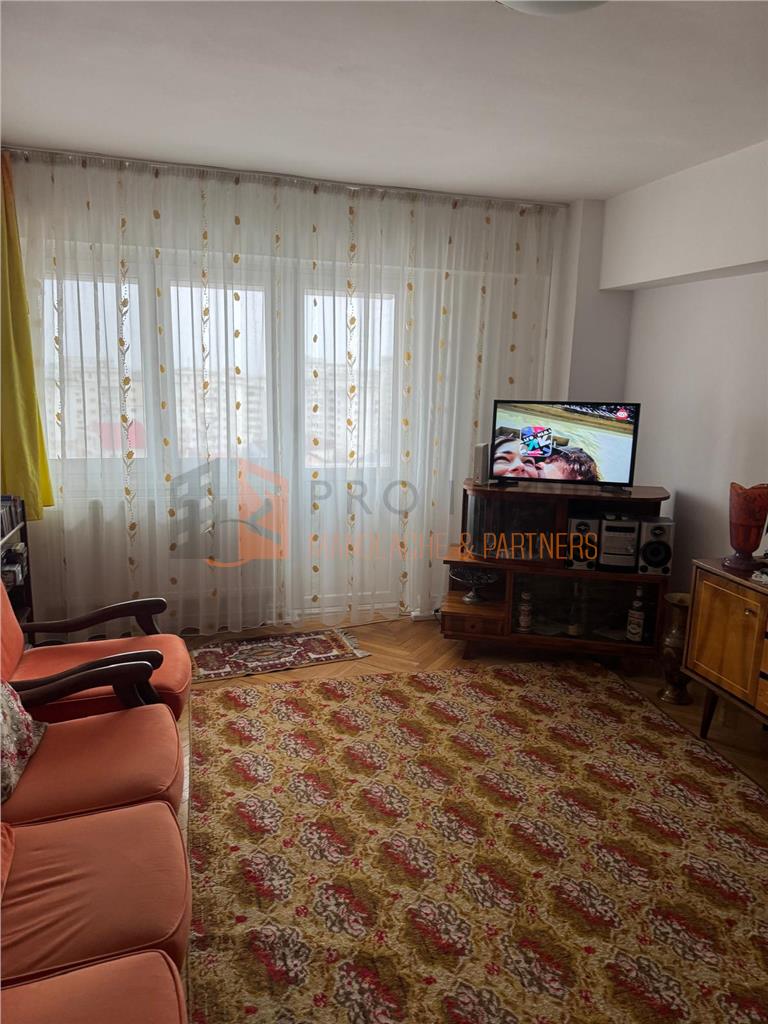Apartament 3 camere cf 1 zona Centru