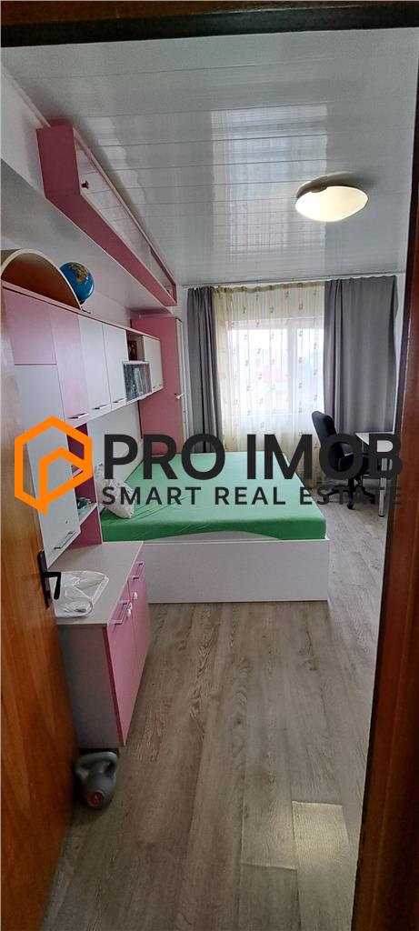Apartament 4 camere cf 1 decomandat Zona Brosteni
