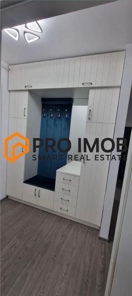 Apartament 3 camere cf 1 decomandat zona Orizont