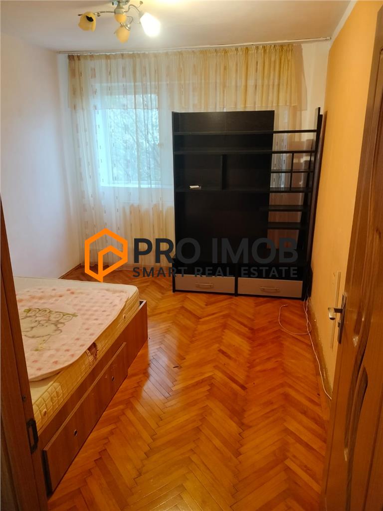 Apartament 2 camere cf 1 semidecomandat zona Micro 5