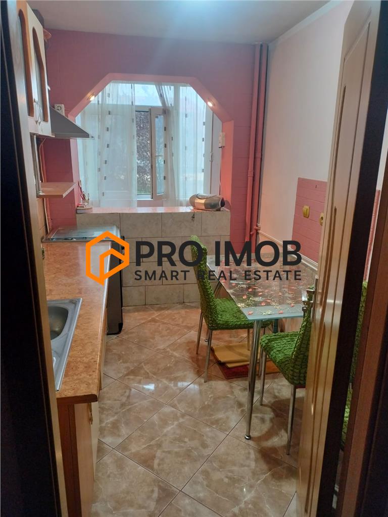 Apartament 2 camere cf 1 semidecomandat zona Micro 5