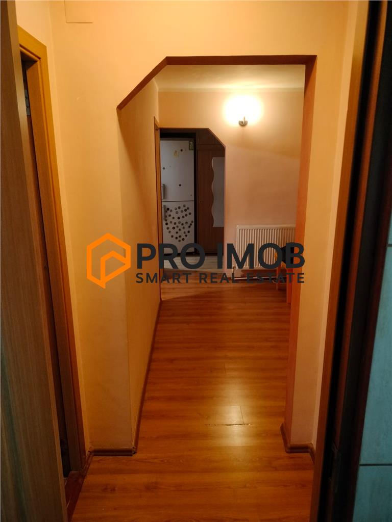 Apartament 2 camere cf 1 semidecomandat zona Micro 5