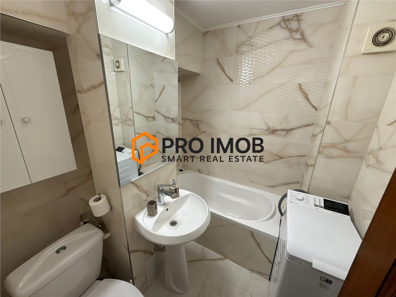 Apartament 2 camere cf 1 decomandat zona Centru