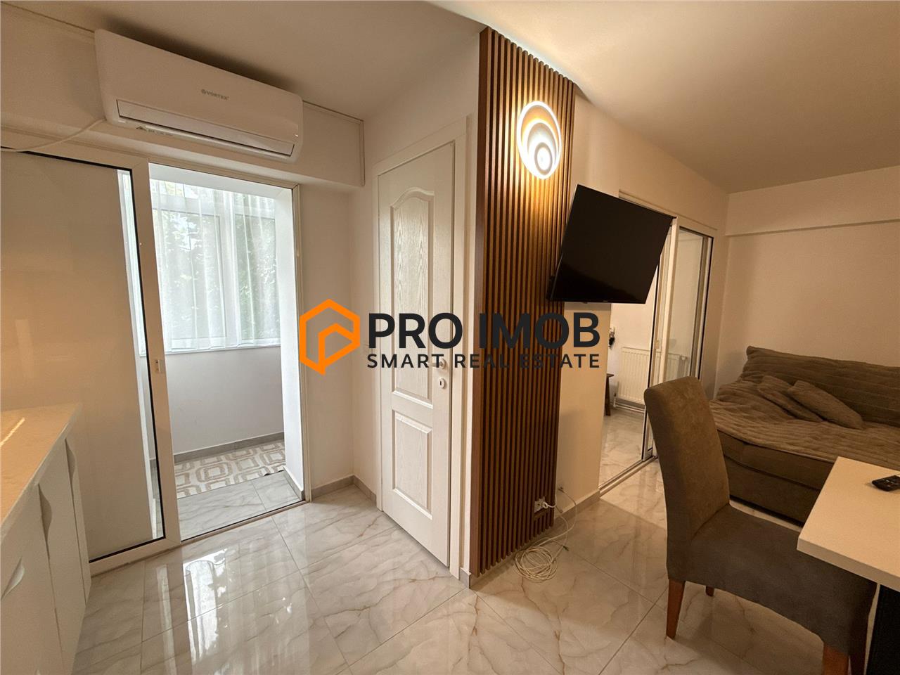 Apartament 2 camere cf 1 decomandat zona Centru