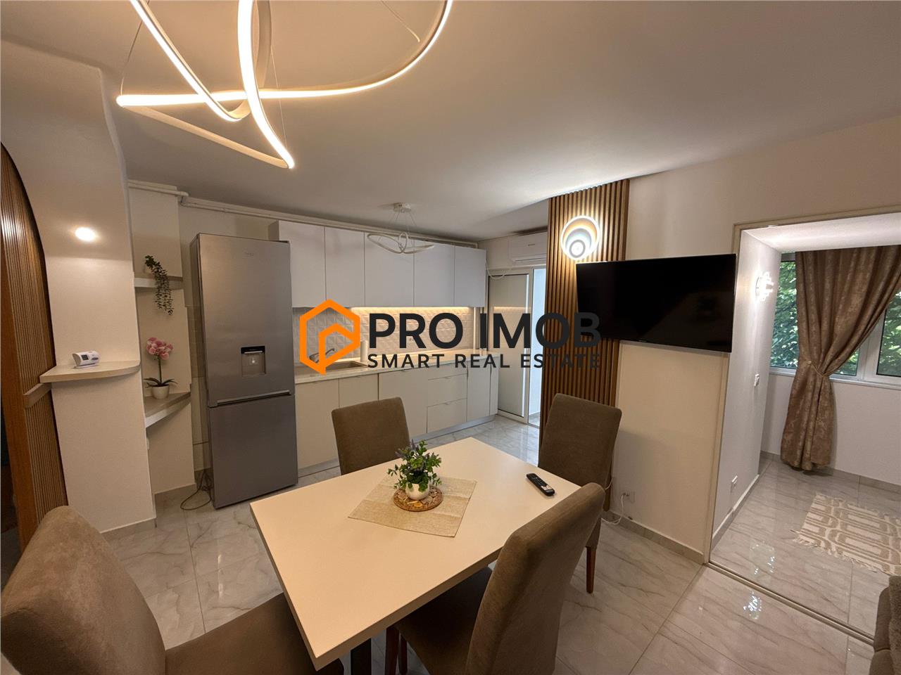 Apartament 2 camere cf 1 decomandat zona Centru