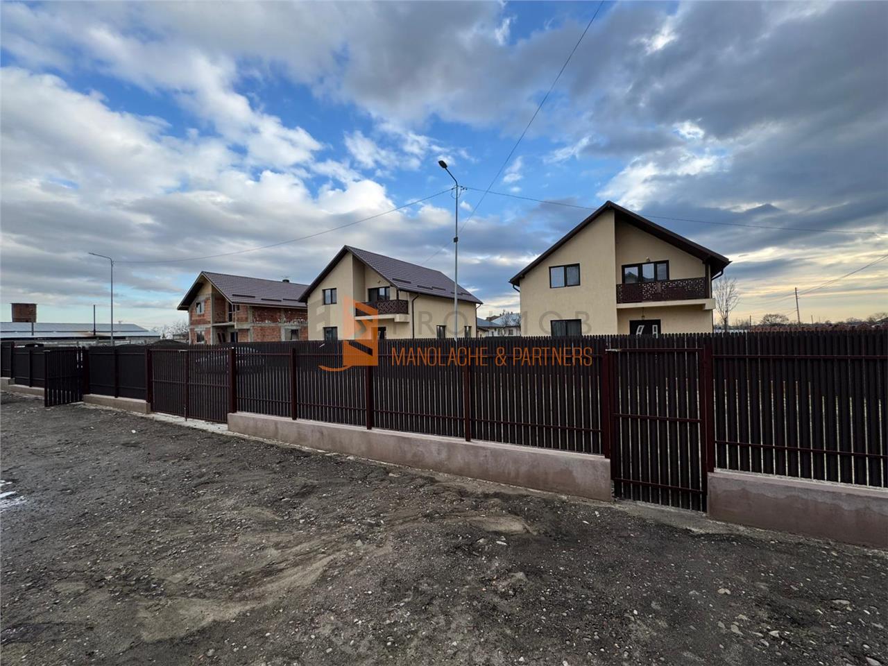 Exclusivitate! Casa tip P+1E+Pod zona Stalpu