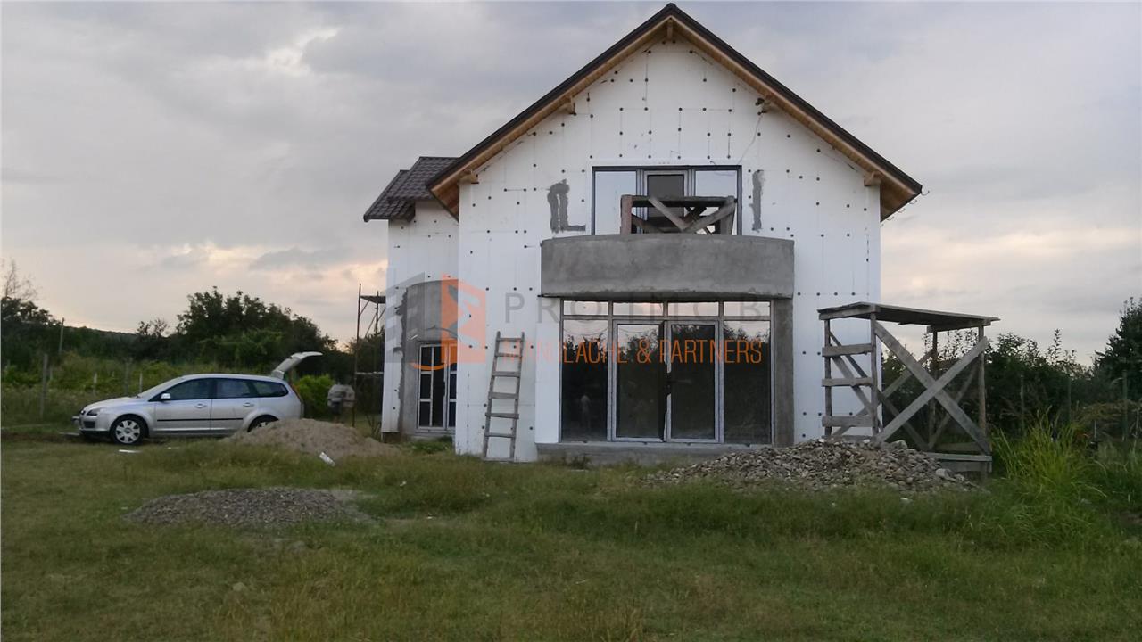 Casa tip P+M zona Zoresti