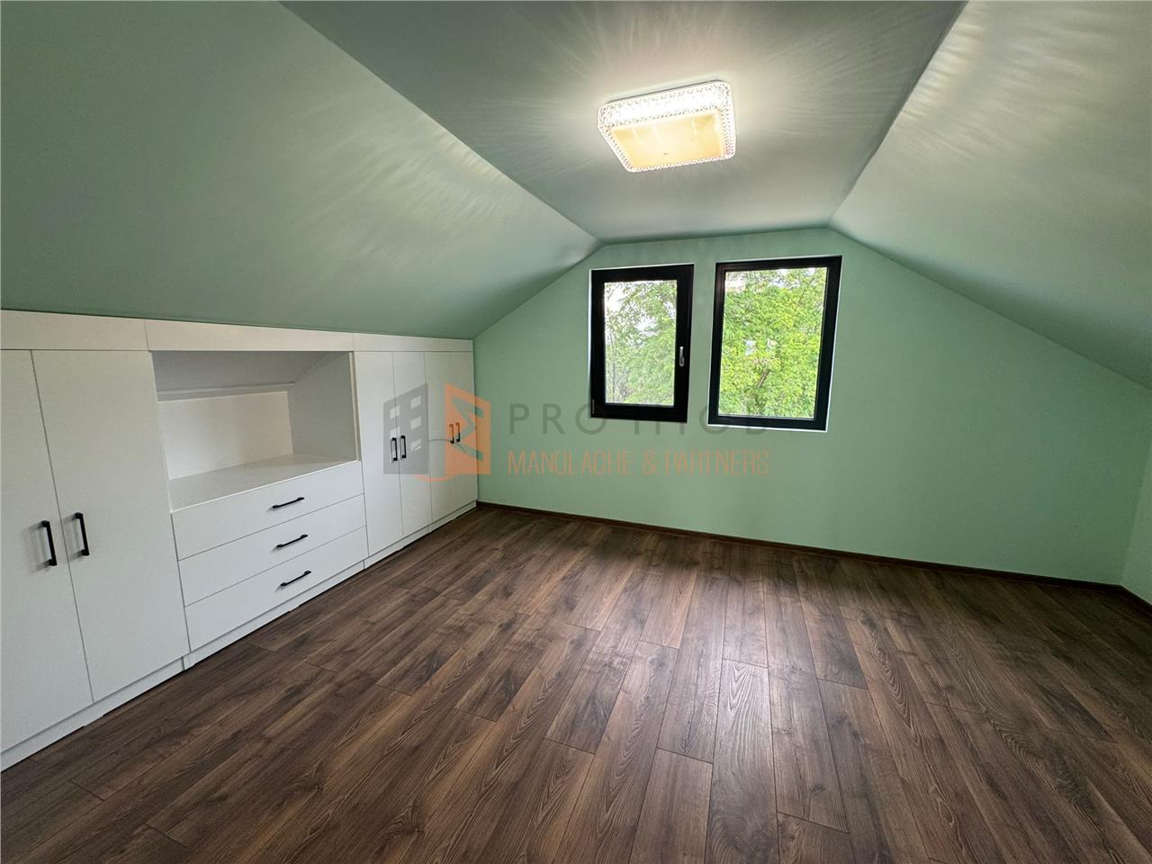 Casa tip P+M zona Maracineni