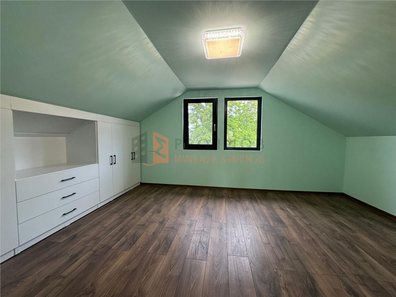 Casa tip P+M zona Maracineni